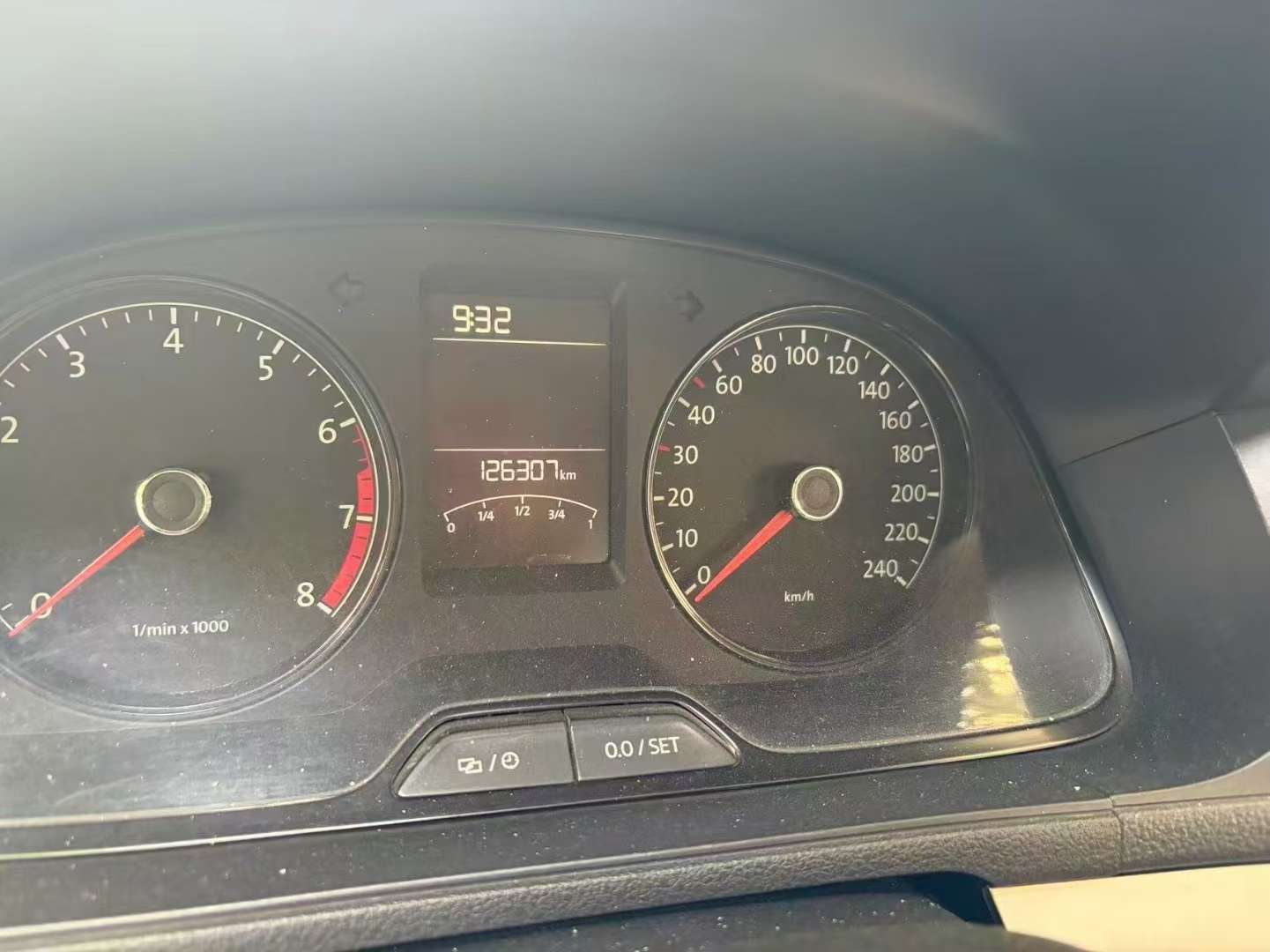 Volkswagen Lavida 1.6L Automatic 7