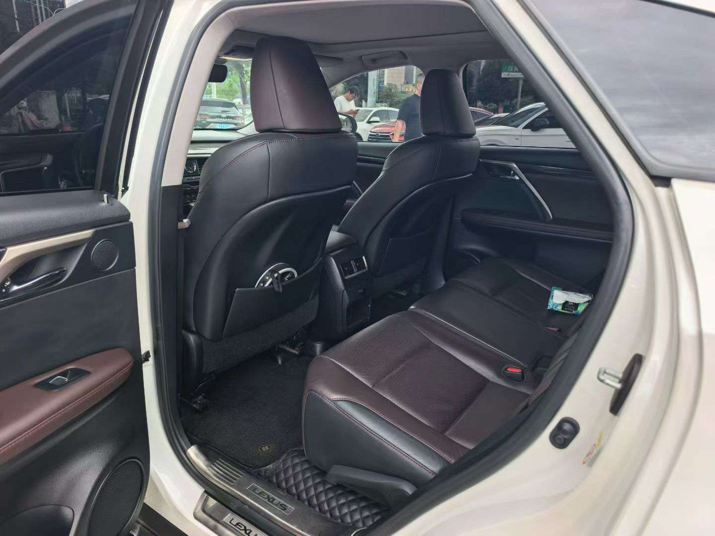 Lexus RX 2.0T AWD Elegance Edition 3