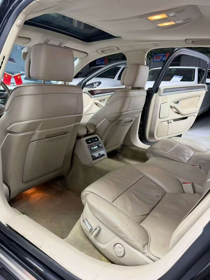 Audi A8 5