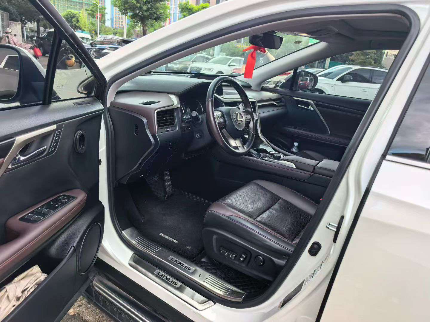 Lexus RX 2.0T AWD Elegance Edition 4