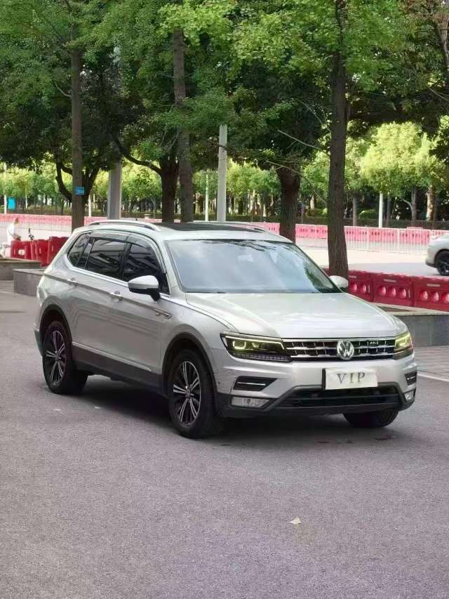 Volkswagen Tiguan L