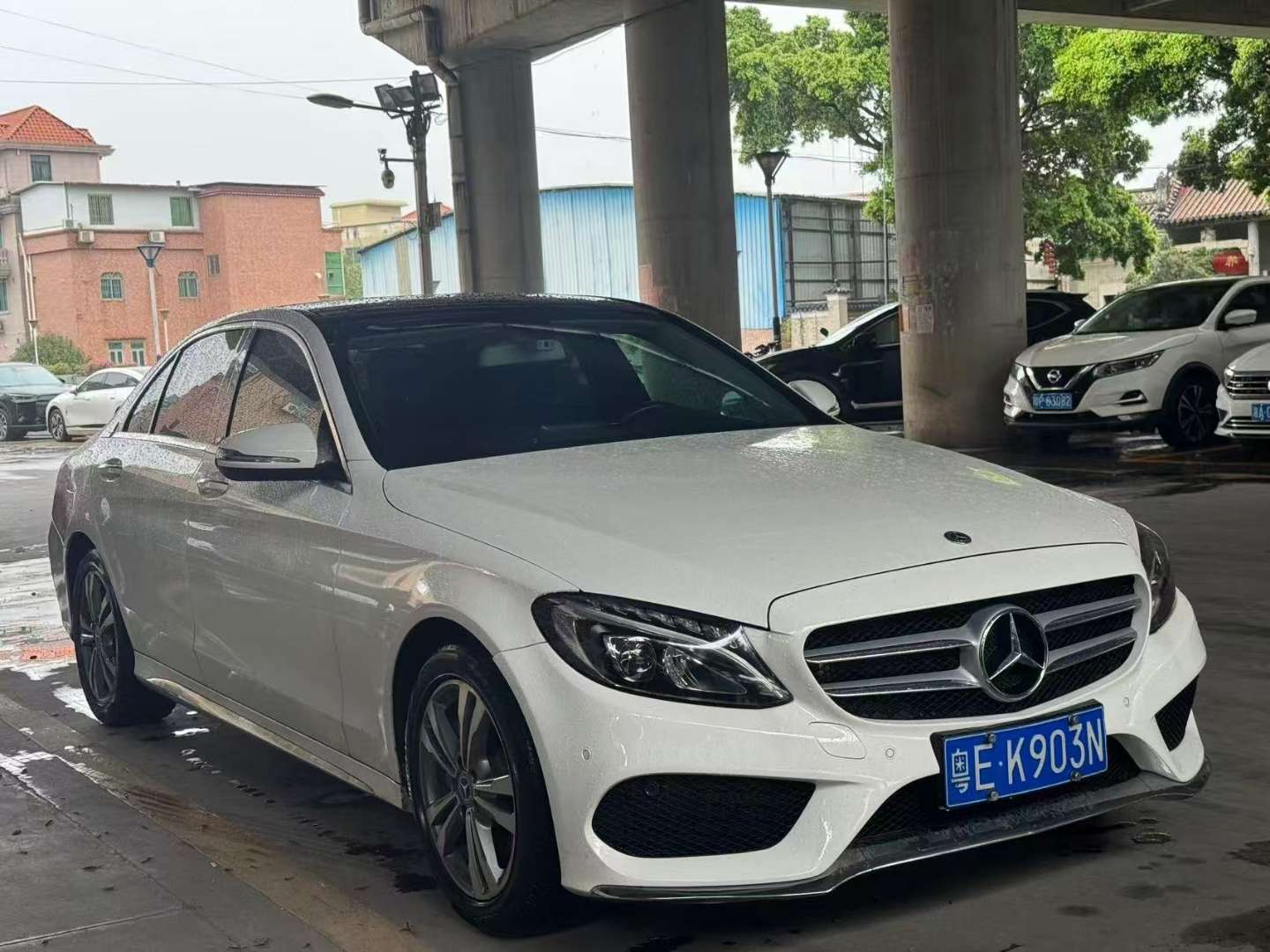 Mercedes-Benz C-Class C200L Sport 2