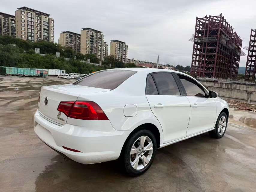 Volkswagen Bora 2014 Facelift 1.6L Manual Sunroof 4