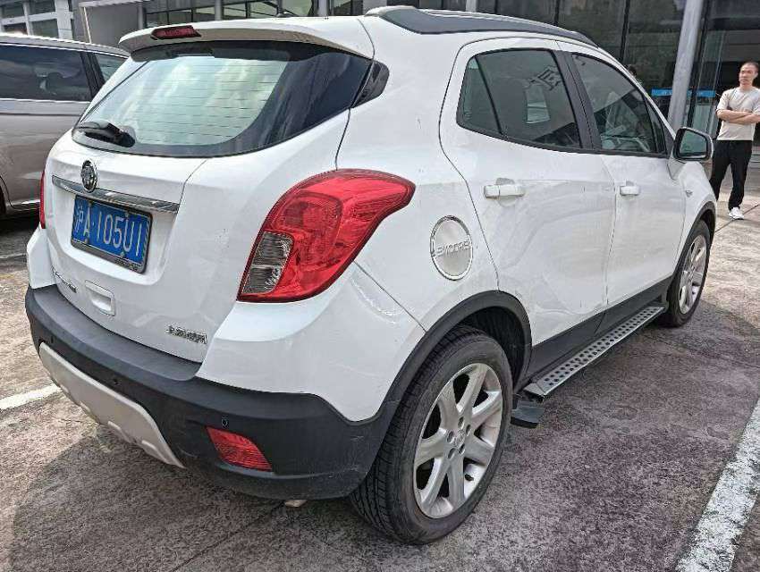 Buick Encore 9