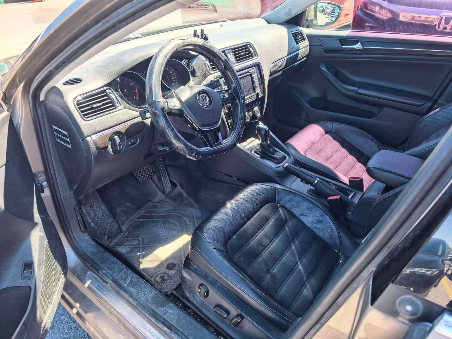 Volkswagen Sagitar 1.4T Flagship Edition 2