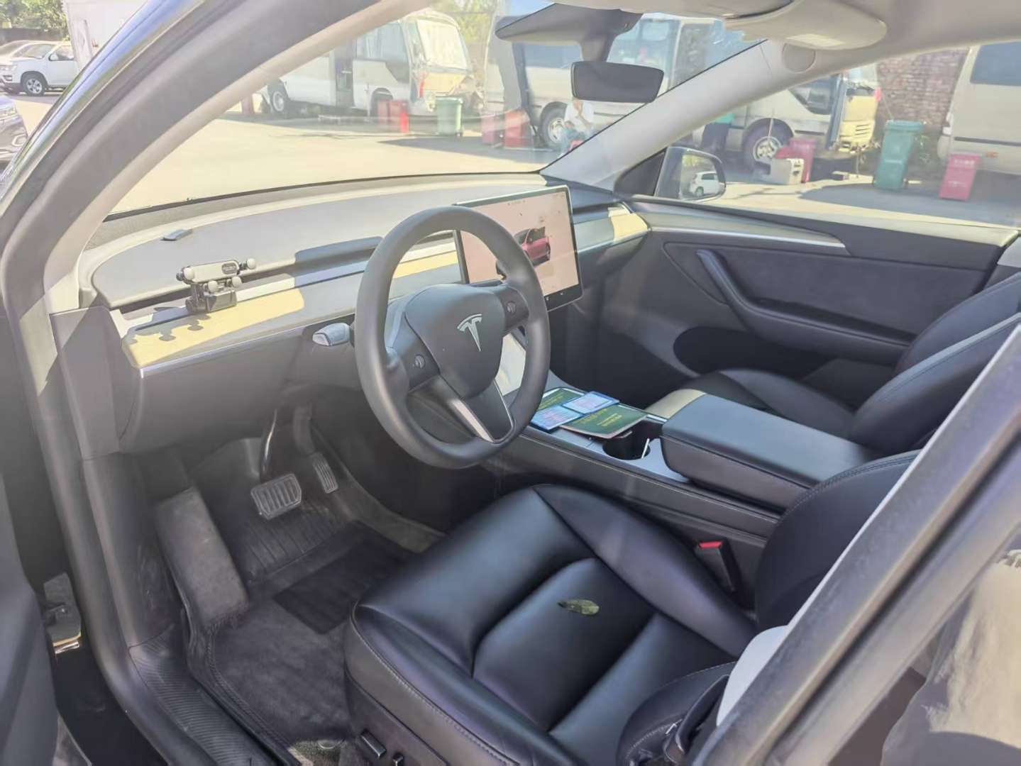Tesla Model Y 3