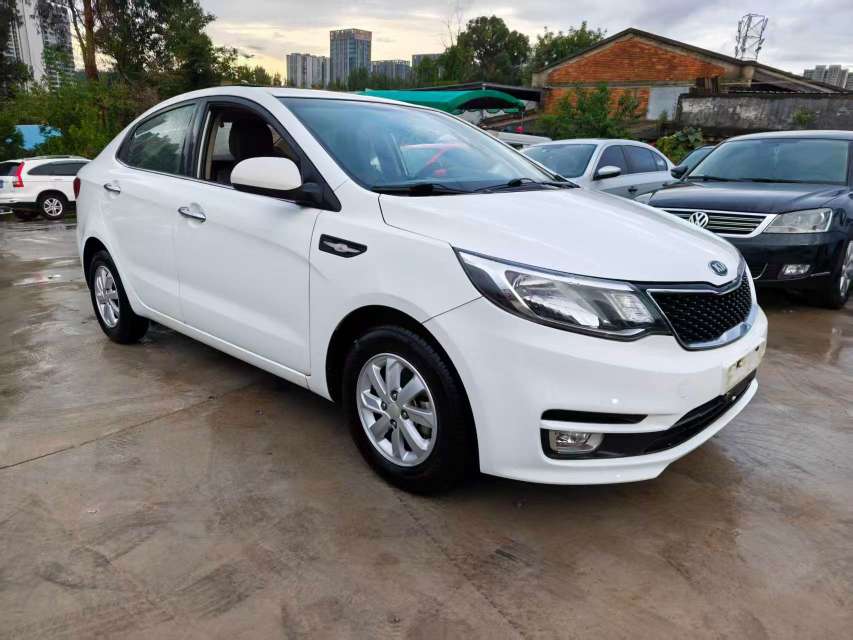 Kia K2 3