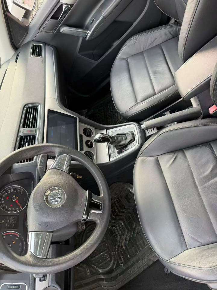 Volkswagen Lavida 1.4T 4