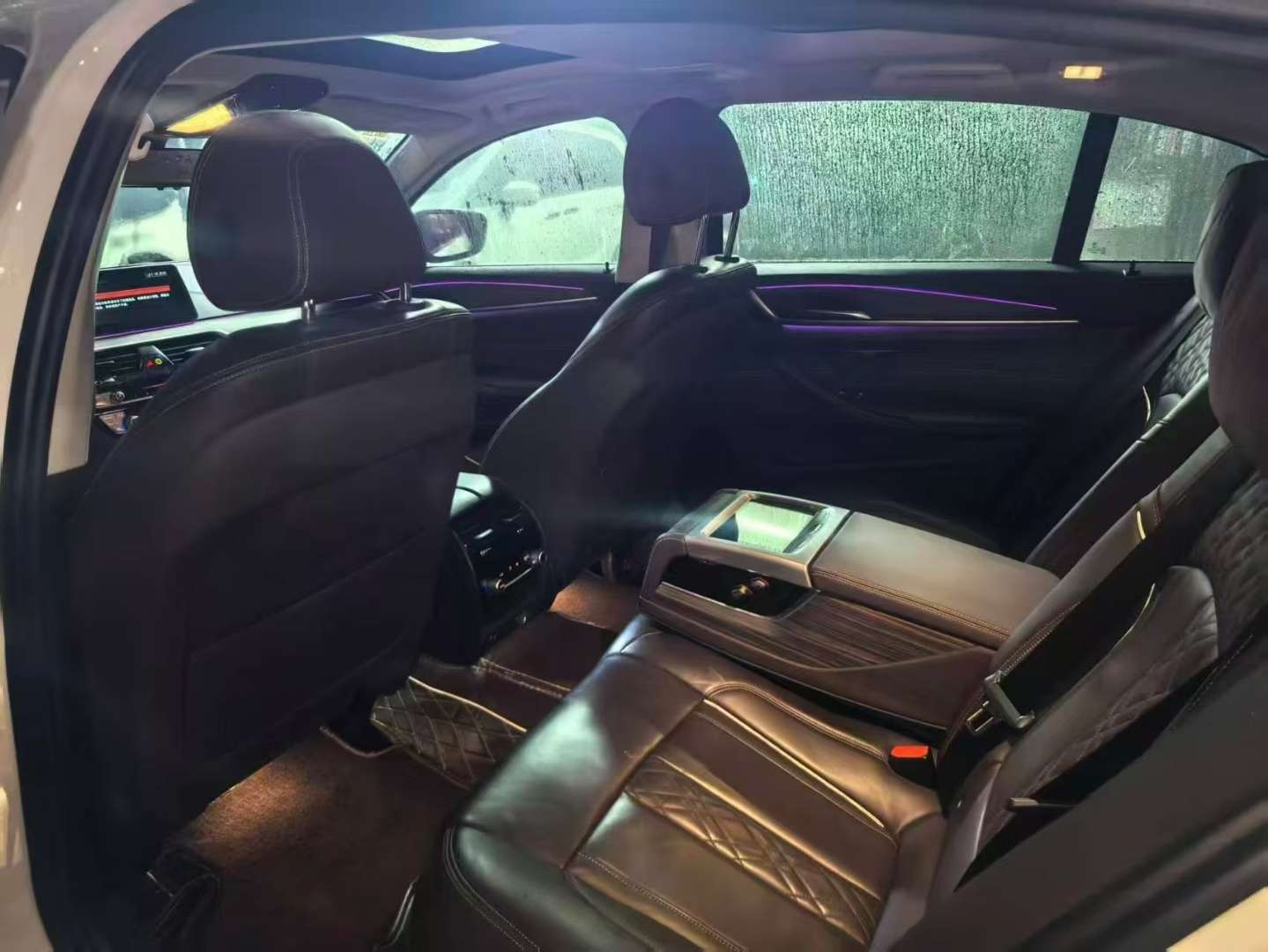 BMW 5 Series 530Le Luxury Edition 4