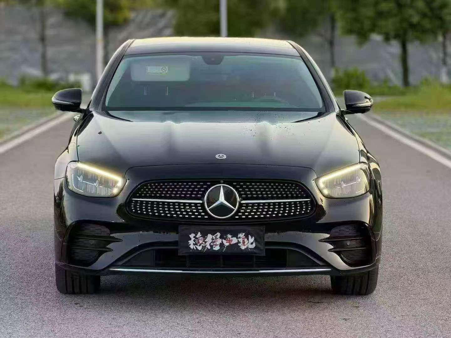 Mercedes-Benz E-Class E300L Luxury 2
