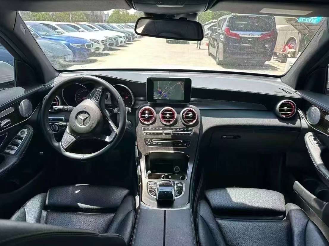 Mercedes-Benz GLC GLC260 4WD Luxury 2.0T 7