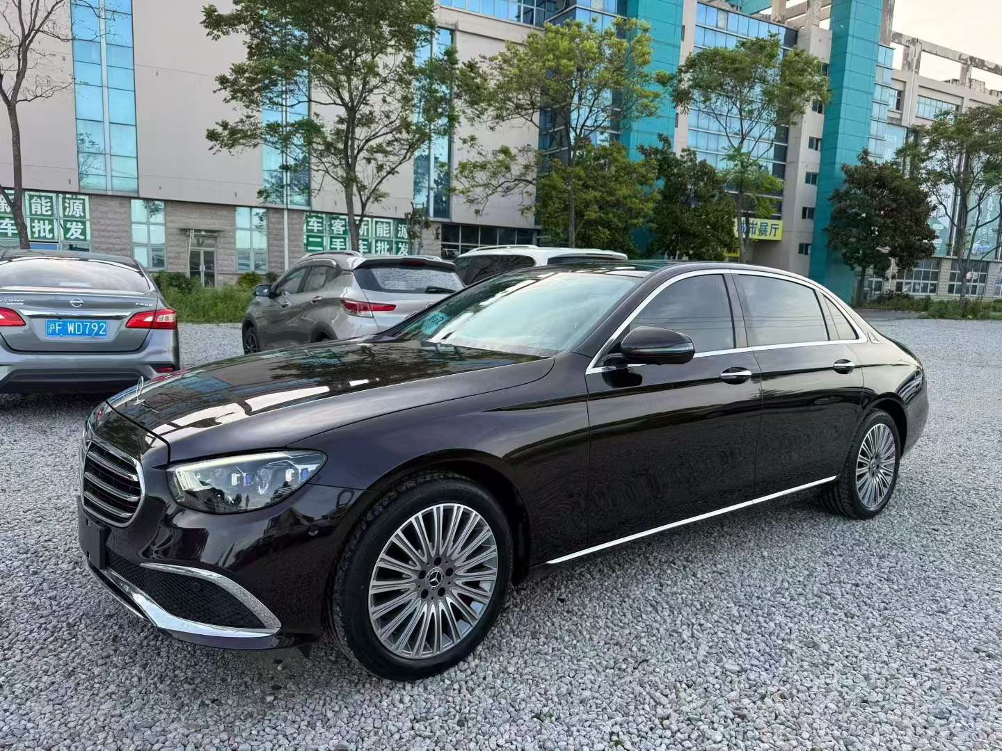 Mercedes-Benz E-Class E300L Premium