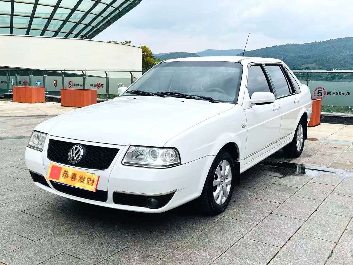 Volkswagen Santana 1.8L 3