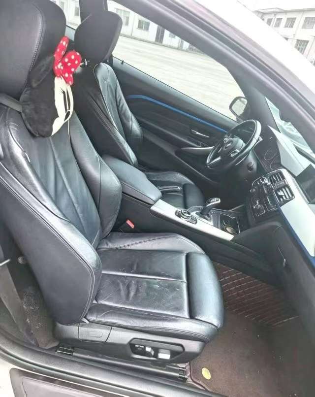 BMW 4 Series 425i Coupe 2.0T M Sport 4