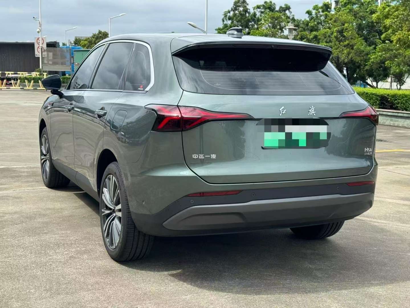 Hongqi HS6 2026 PHEV 240 Intelligent Hybrid 3
