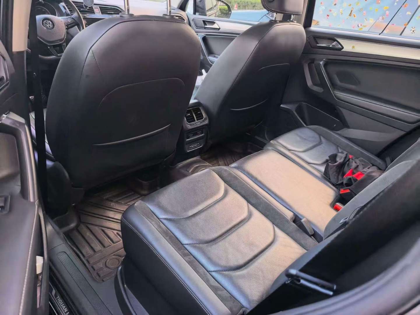 Volkswagen Tiguan L 2.0T 330TSI FWD Luxury 5