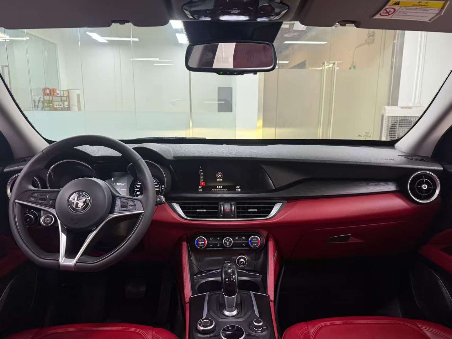 Alfa Romeo Stelvio 2017 Elite 2.0T 5