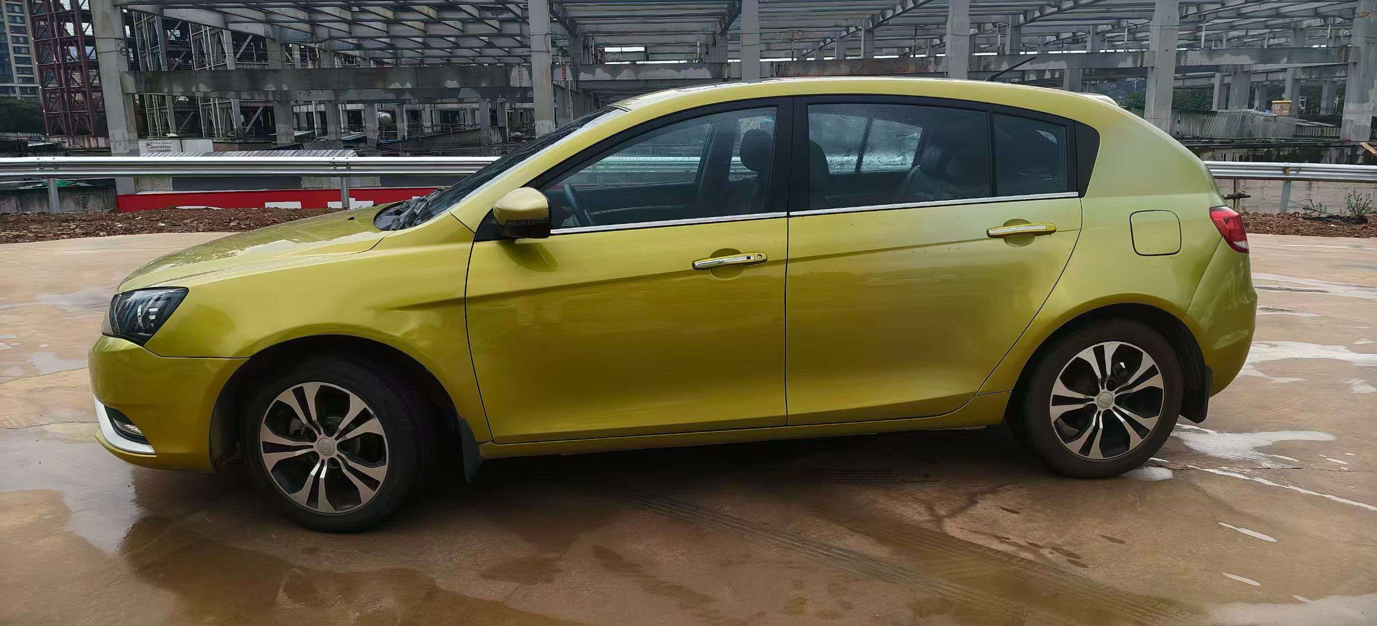 Geely Emgrand Manual 1.5 High Trim 3