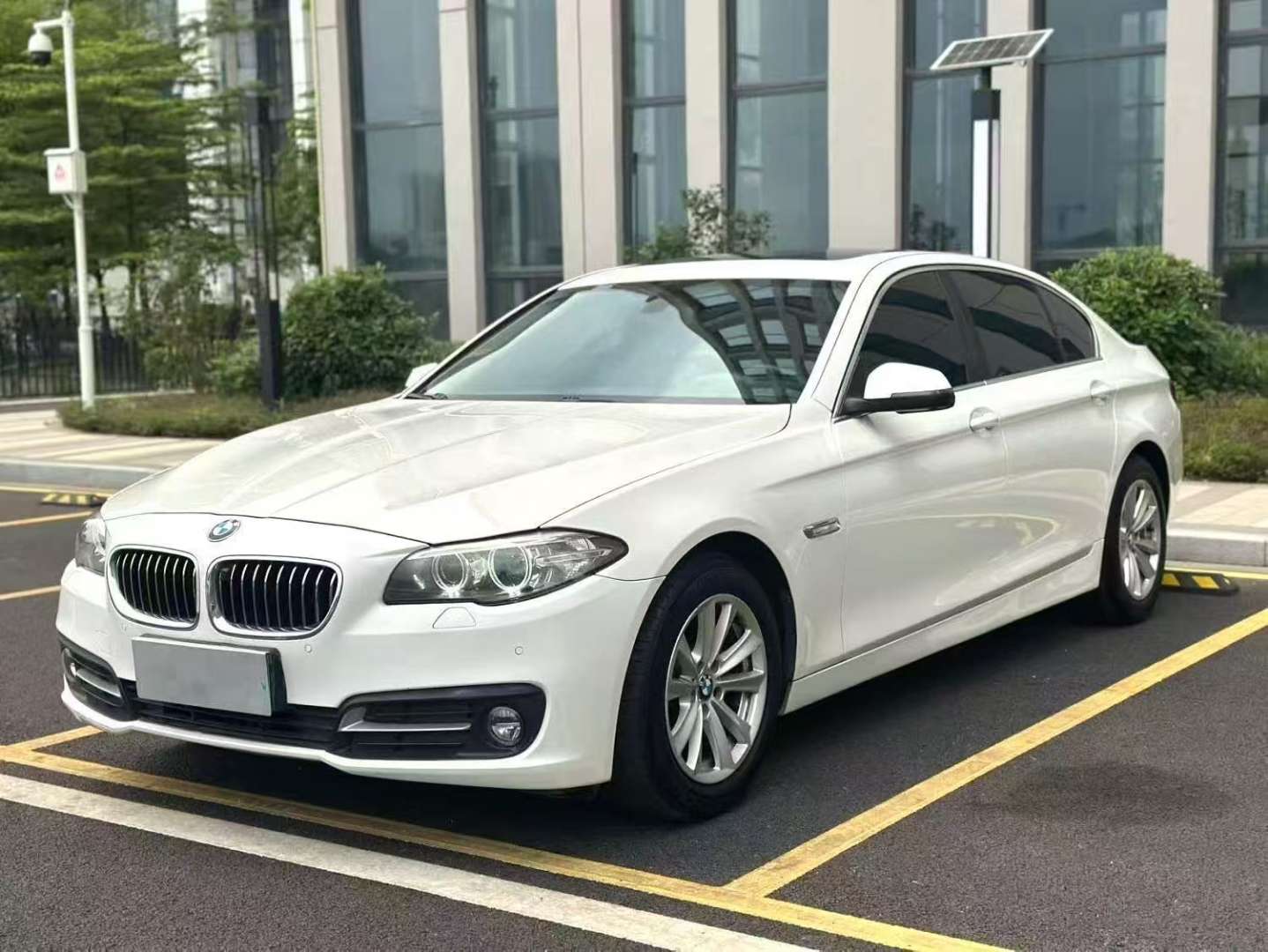 BMW 5 Series 2014 520Li 2.0T Elegance