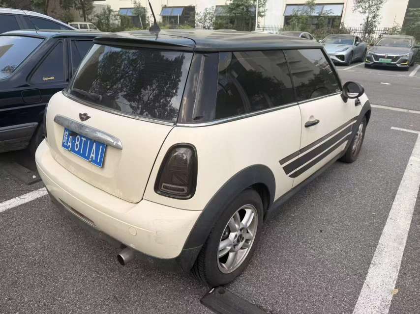 BMW MINI 2