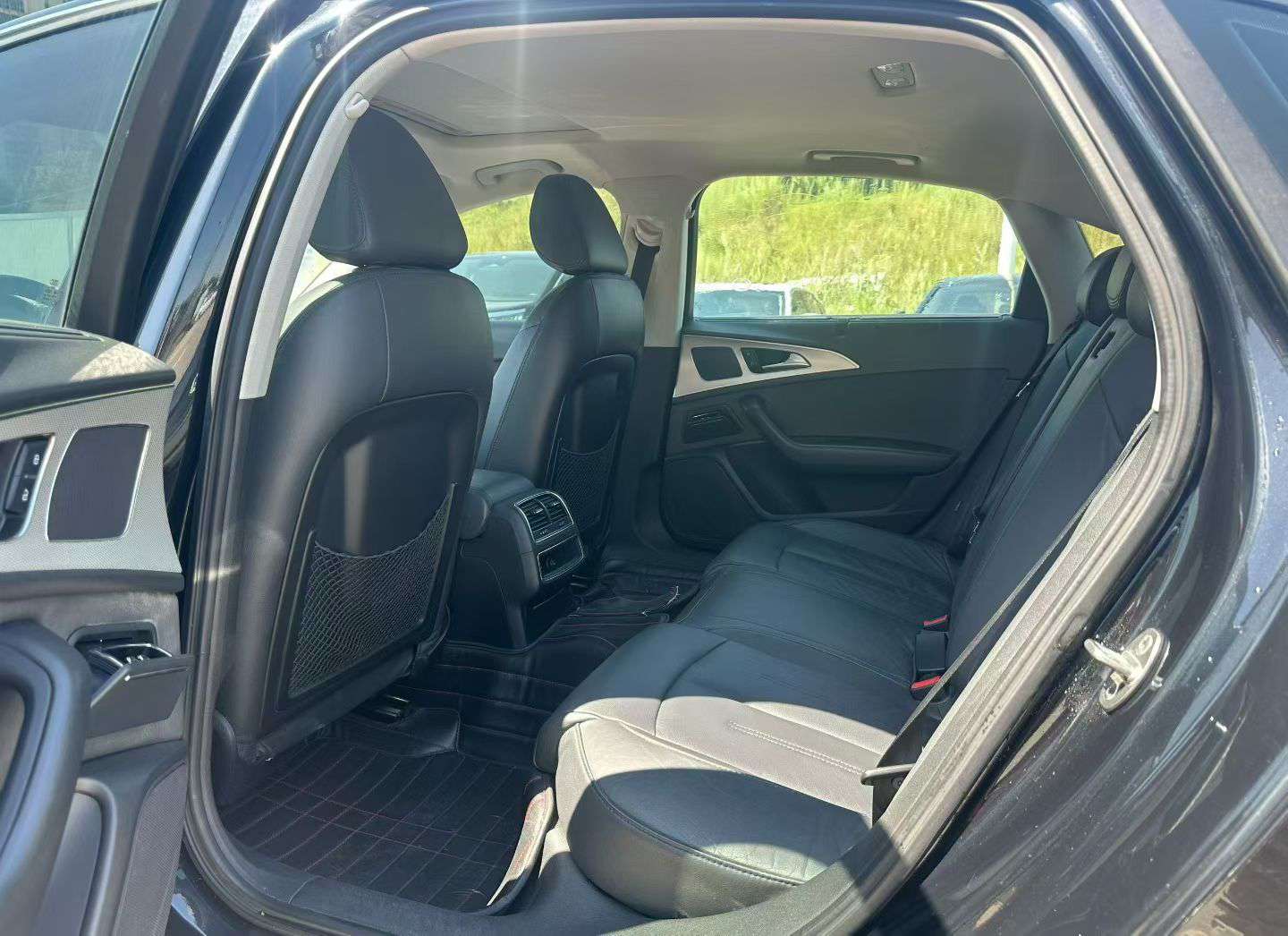 Audi A6L 6