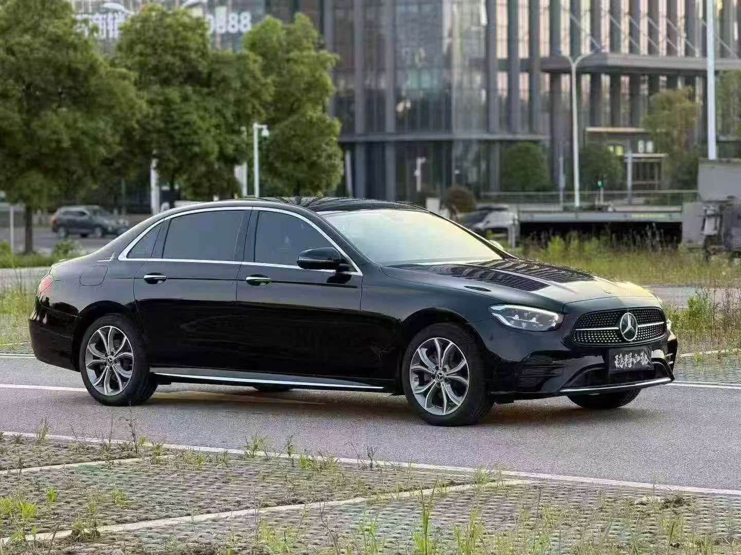 Mercedes-Benz E-Class E300L Luxury