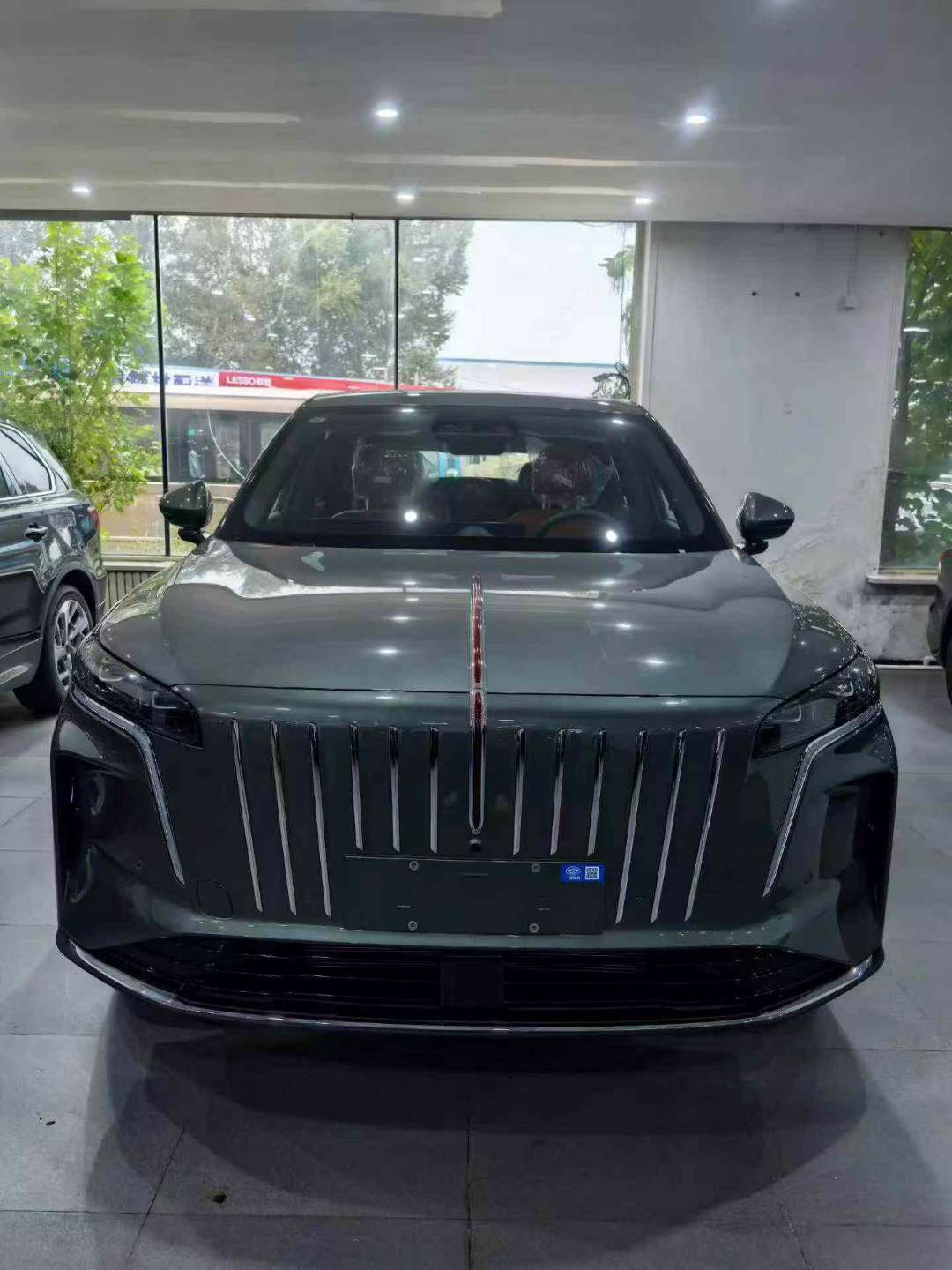 Hongqi HS6 220 AWD Intelligent Hybrid