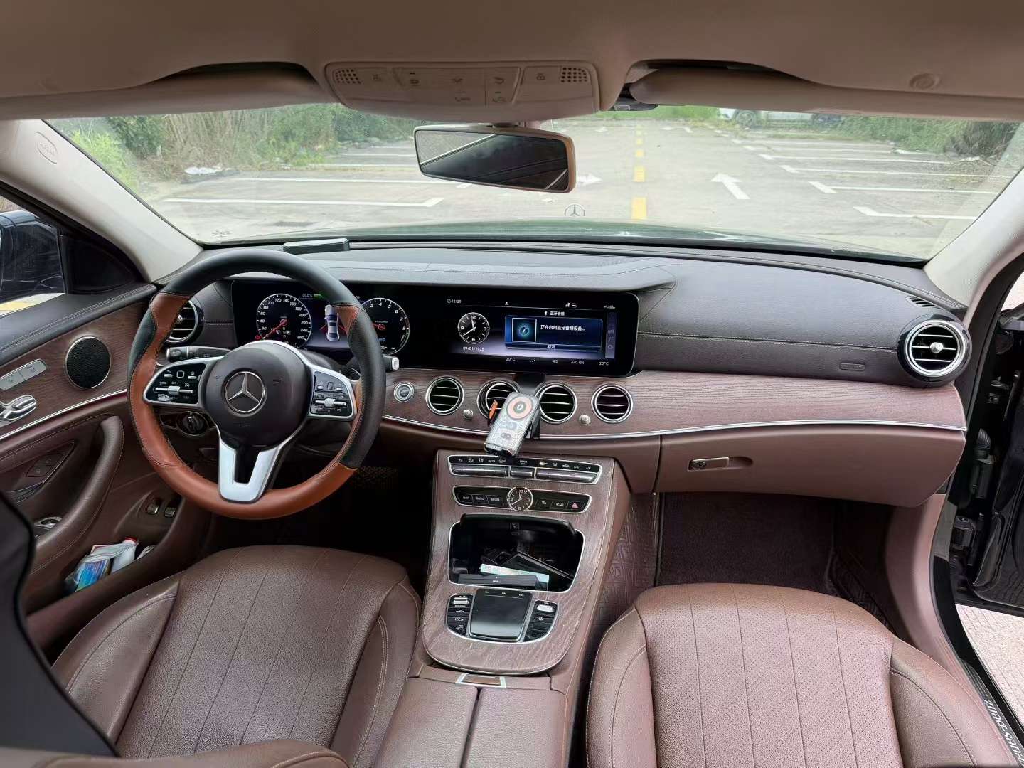 Mercedes-Benz E-Class E300eL Hybrid 8
