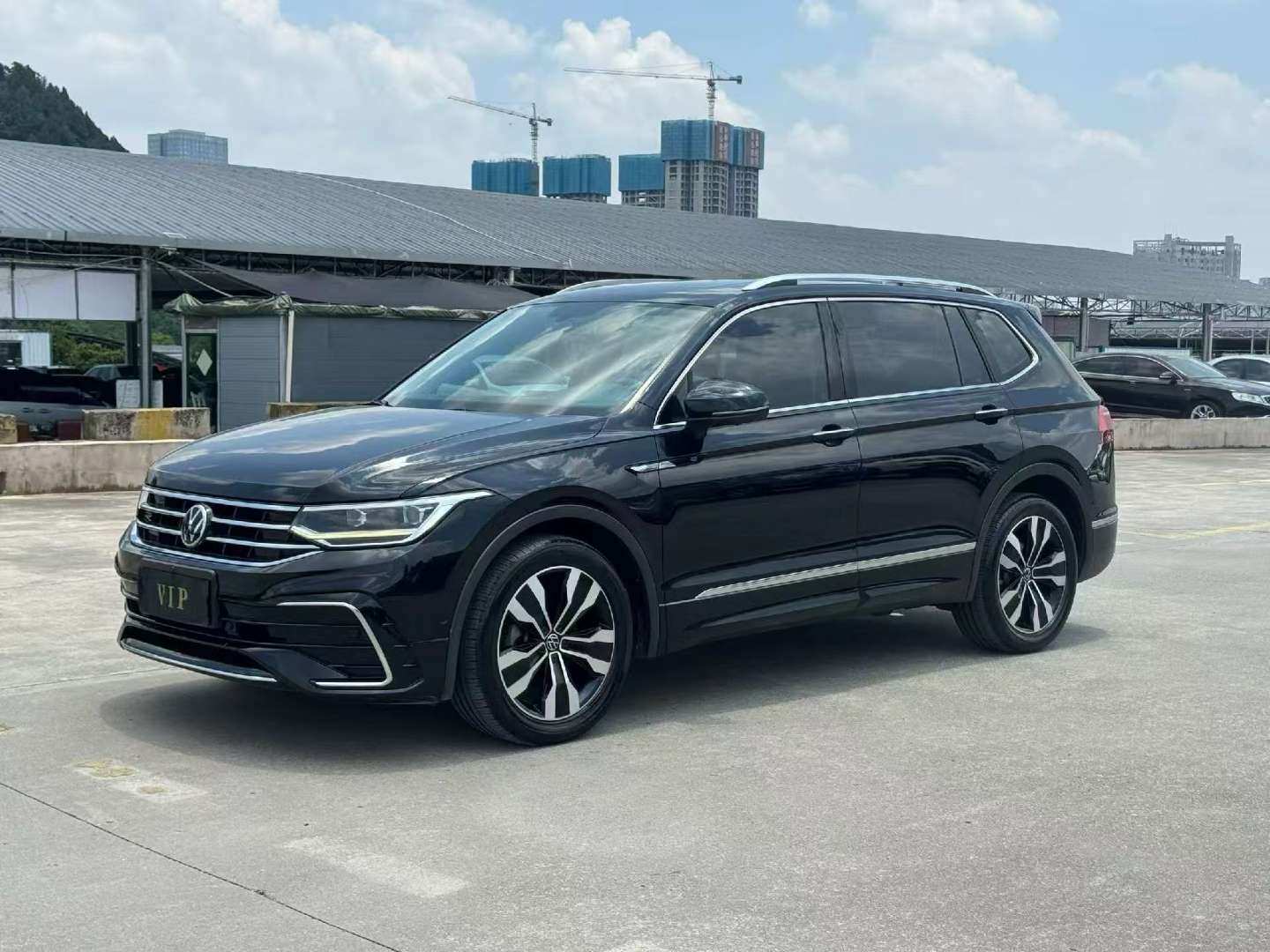 Volkswagen Tiguan L 2022 R-Line