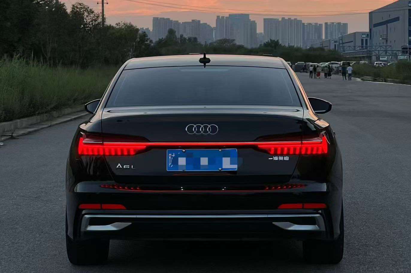 Audi A6L 2.0T Automatic Dual Sunroofs 5