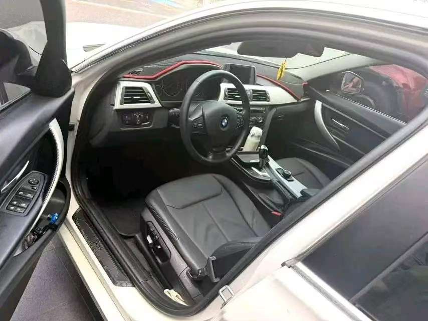 BMW 3 Series 320Li Sport 5