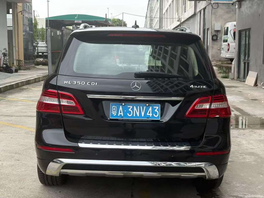 Mercedes-Benz ML 3.0T Diesel Automatic Dual Sunroof 4