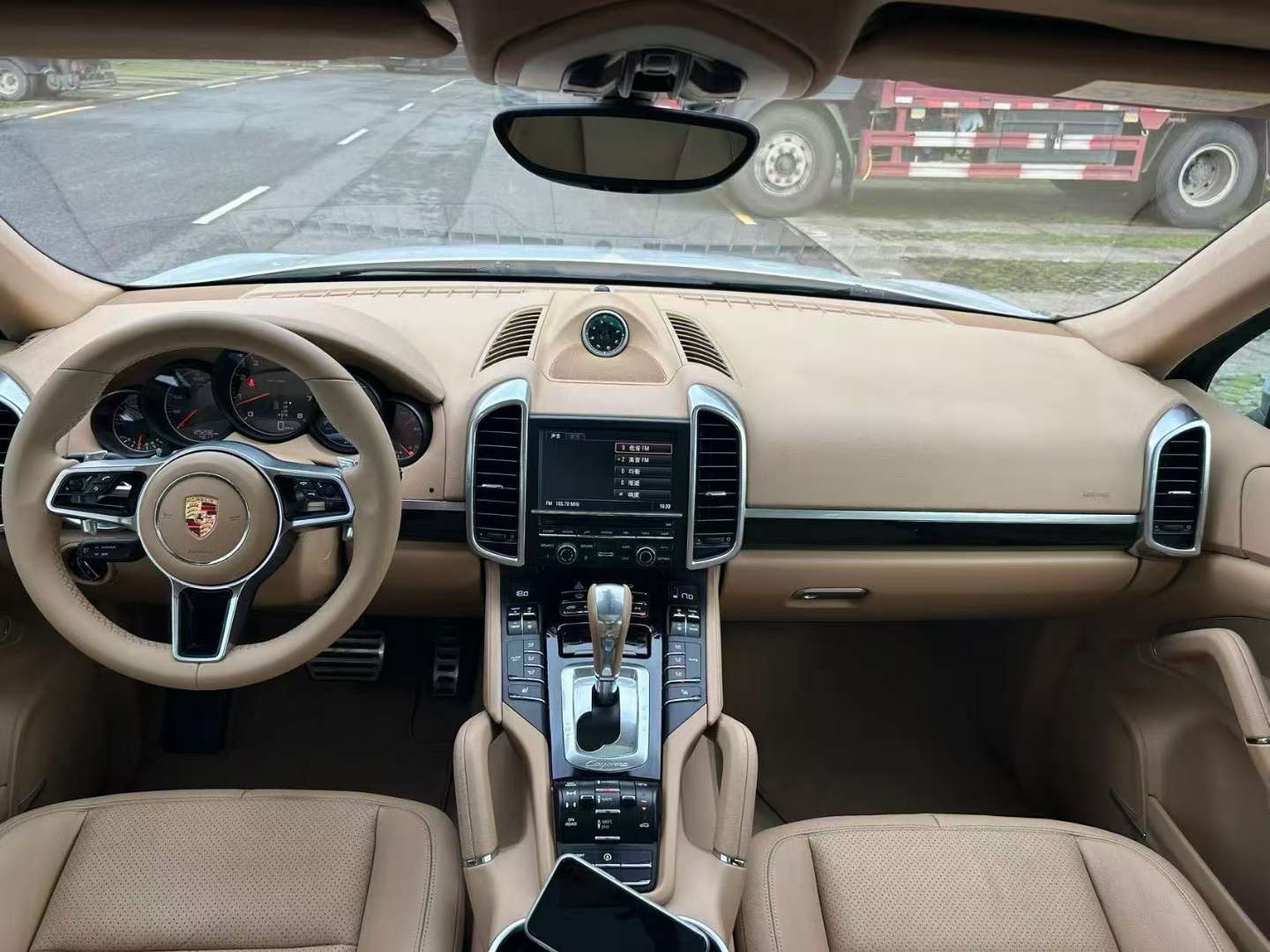 Porsche Cayenne 15 3.0T 8