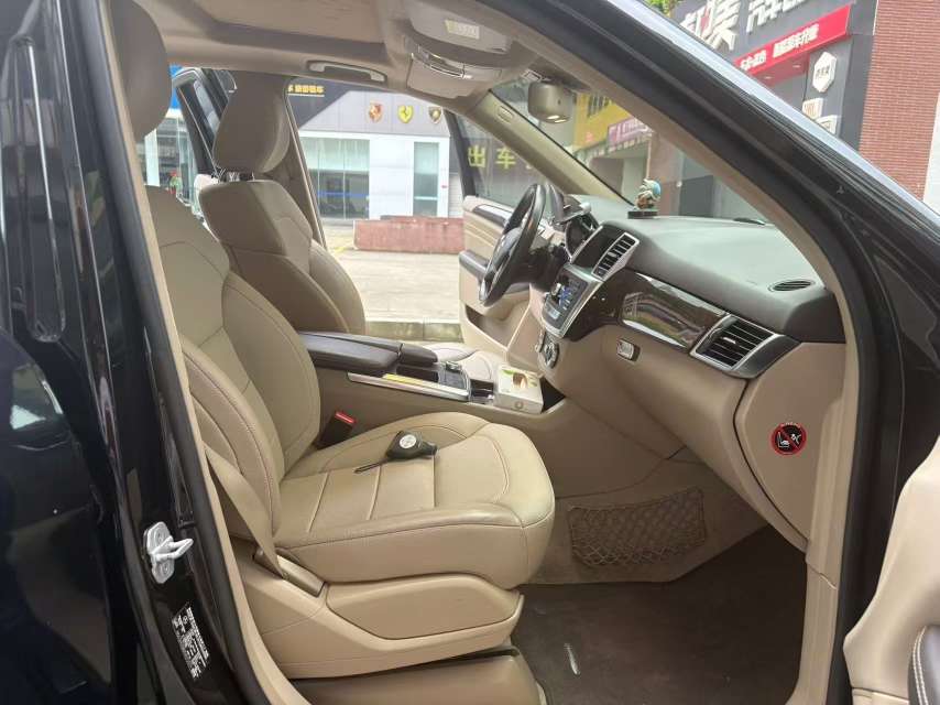 Mercedes-Benz ML 3.0T Diesel Automatic Dual Sunroof 7