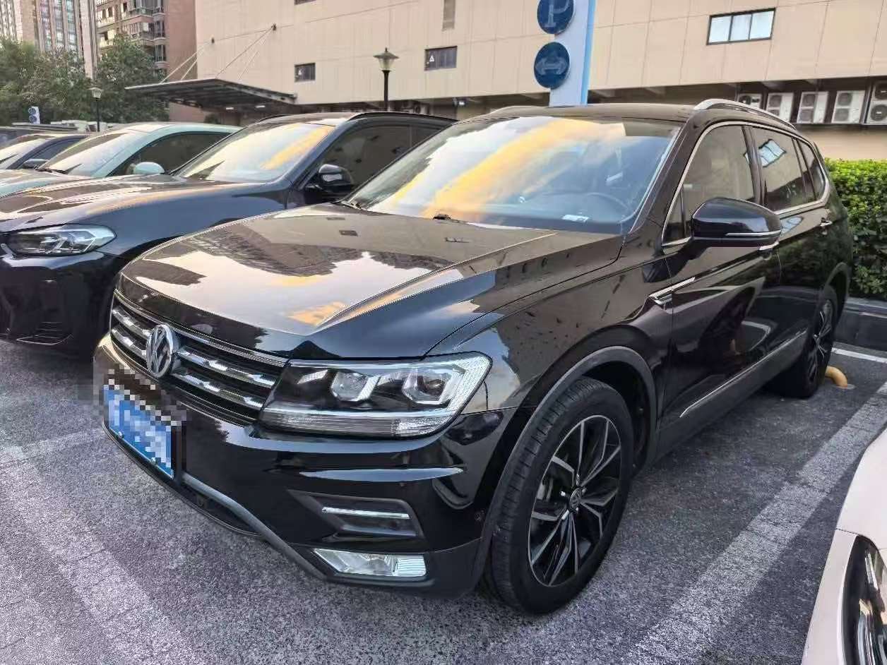 Volkswagen Tiguan L 2.0T 330TSI FWD Luxury 2