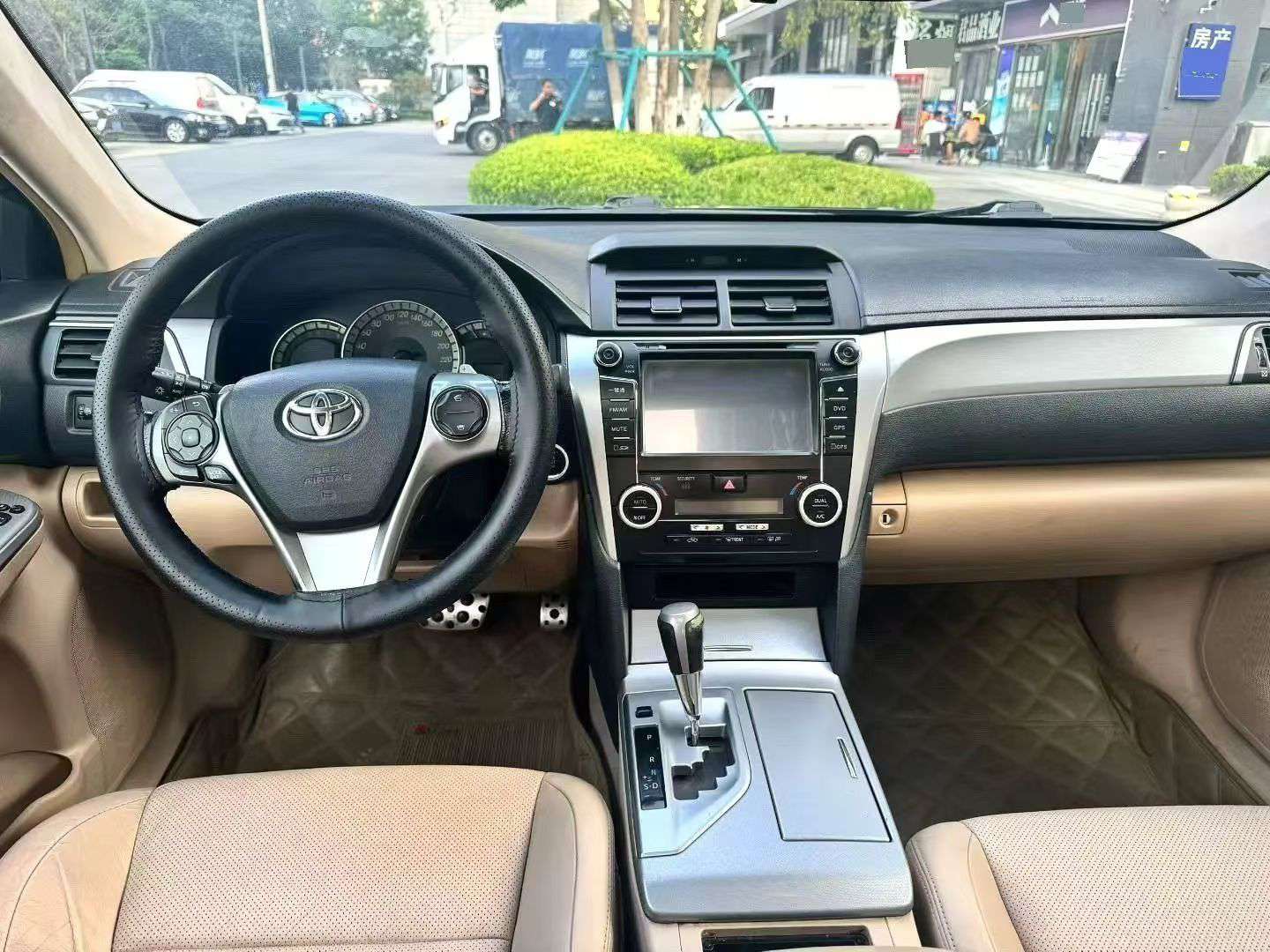 Toyota Camry 5