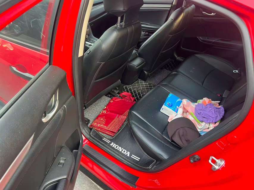 Honda Civic 1.5T Rally Edition 3