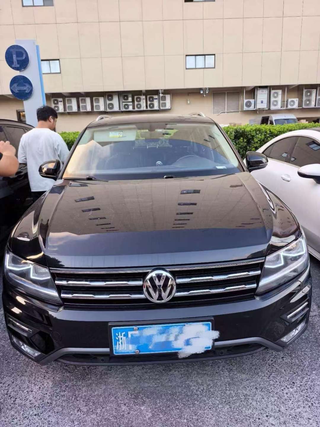 Volkswagen Tiguan L 2.0T 330TSI FWD Luxury