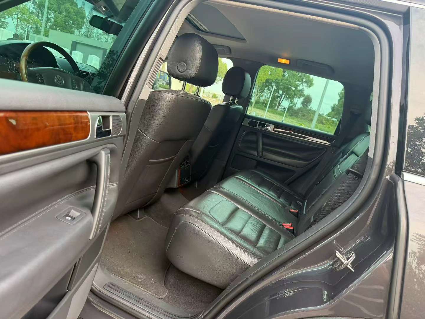 Volkswagen Touareg 8