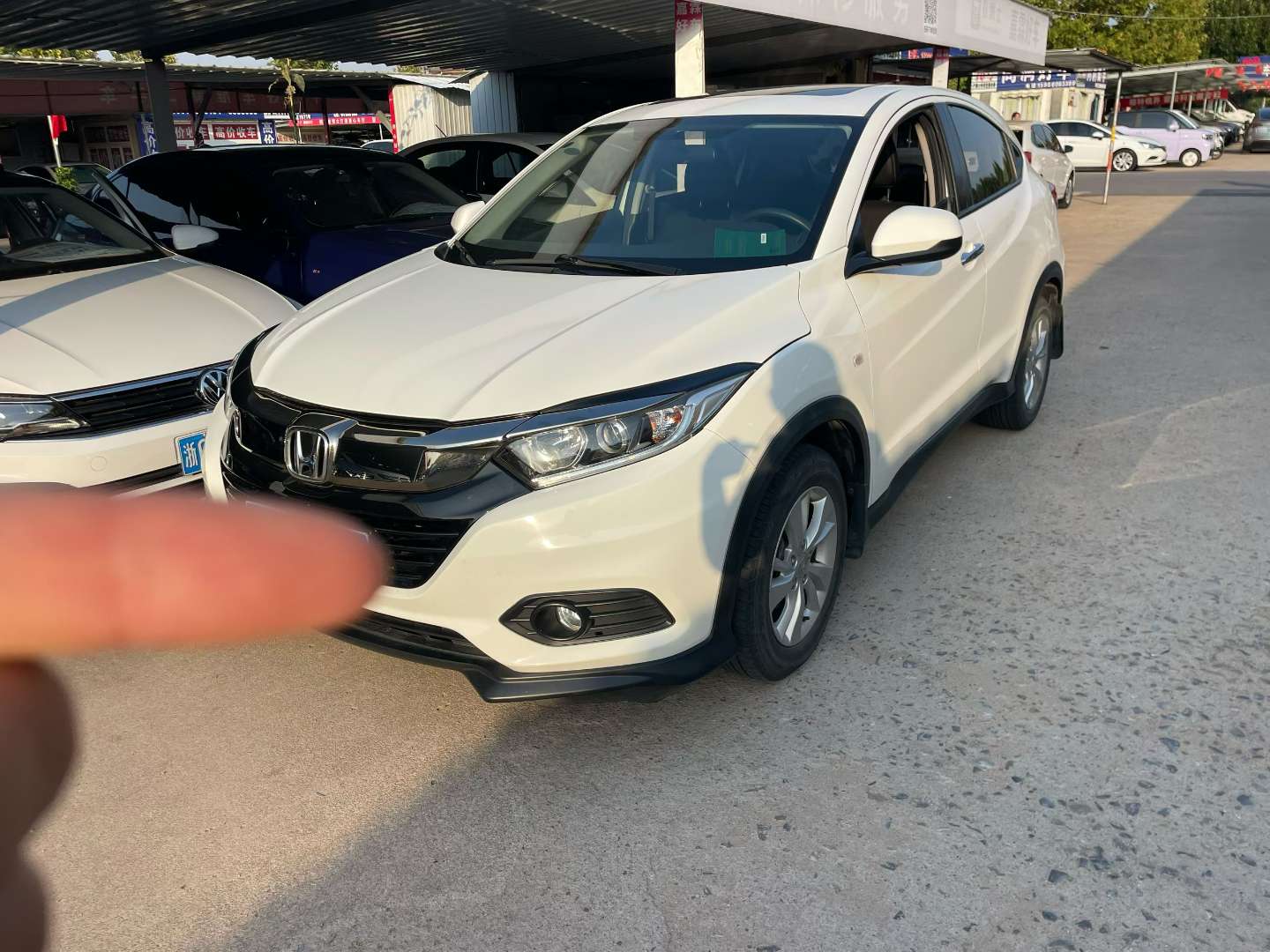 Honda Vezel 1.5L Automatic Pioneer