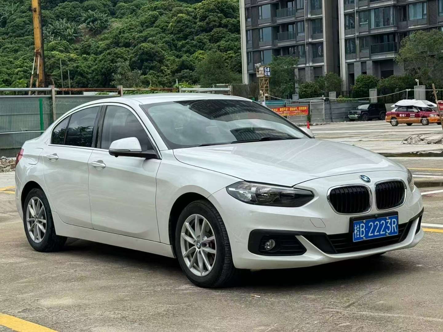 BMW 1 Series 1.5T Fashion Edition 2
