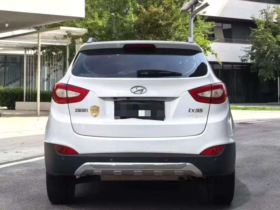 Hyundai ix35 2014 Automatic with Sunroof 8