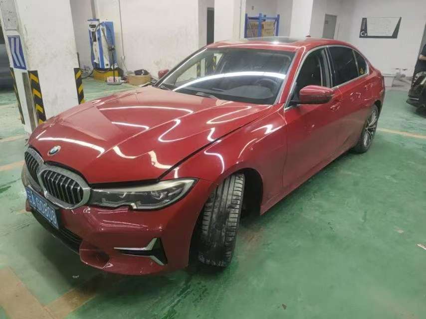 BMW 3 Series 325Li Launch Edition