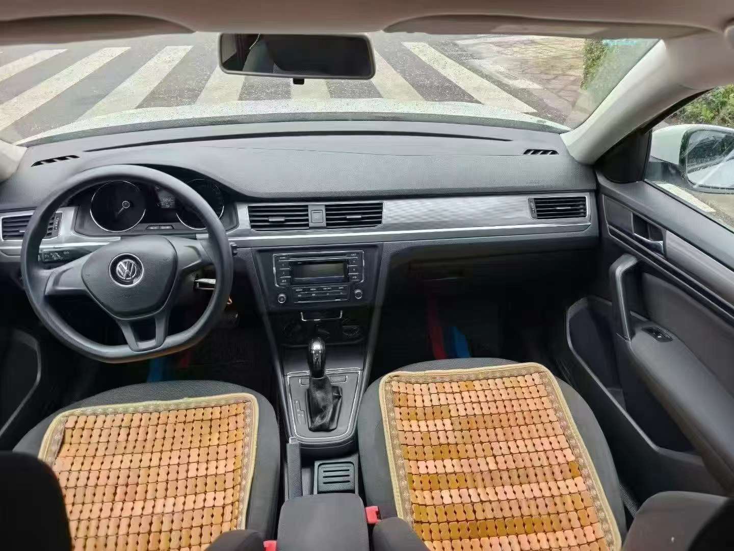 Volkswagen Bora 1.5L Automatic Standard 6