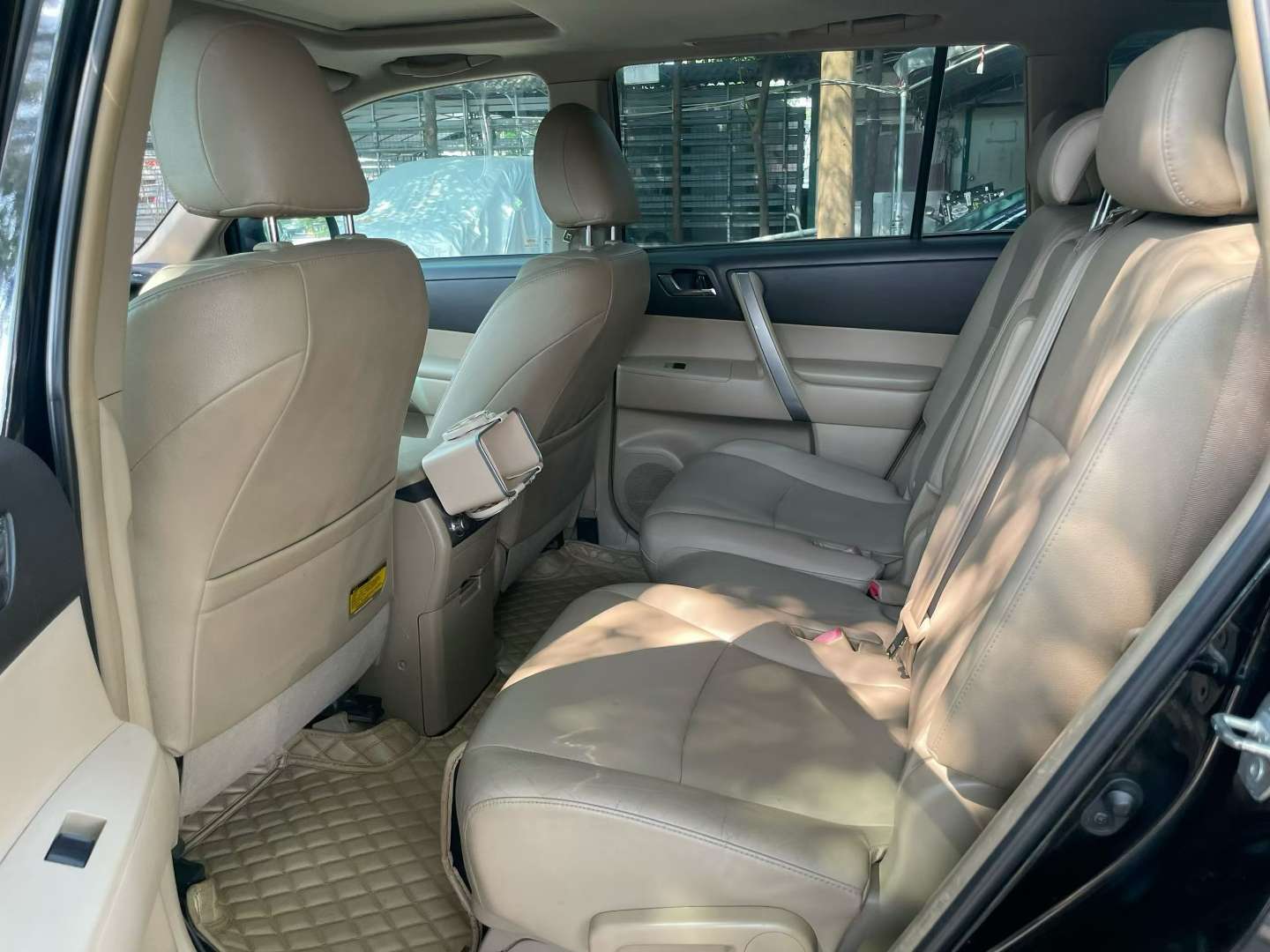 Toyota Highlander 2013 2.7L Automatic 7-Seater Luxury 4