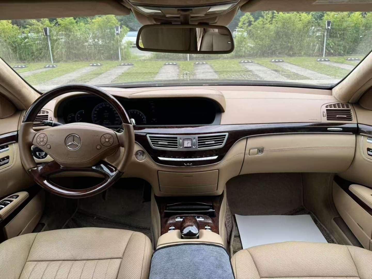 Mercedes-Benz S-Class 5