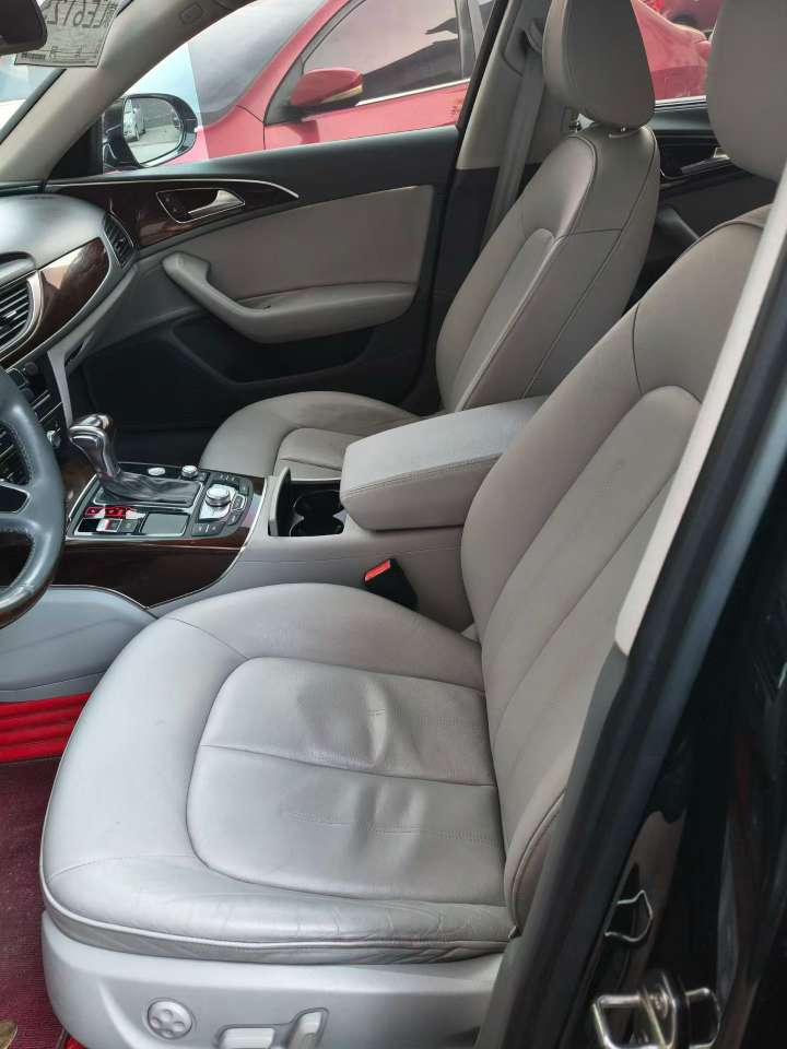 Audi A6 8