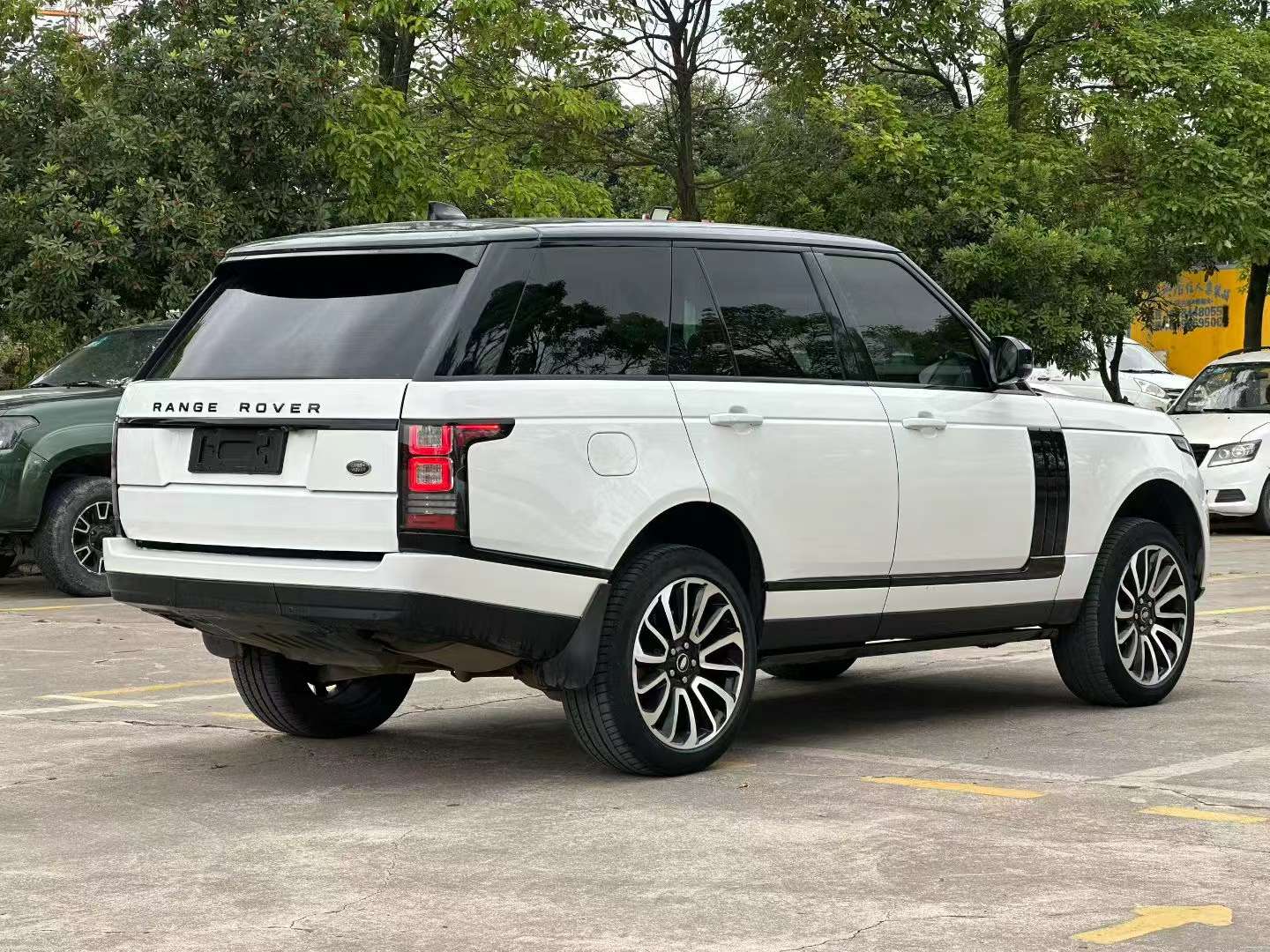 Land Rover Range Rover 3.0T V6 Executive 7