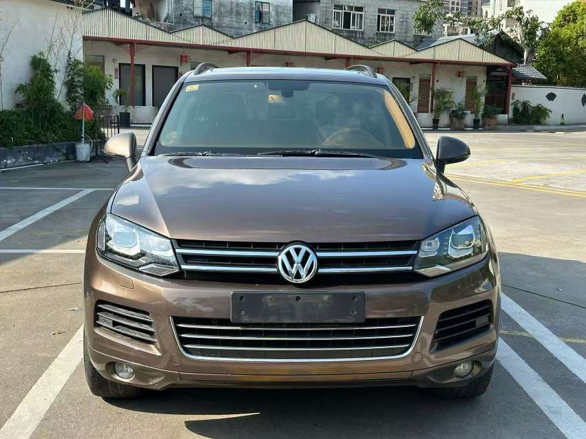 Volkswagen Touareg 2012 High Trim 2