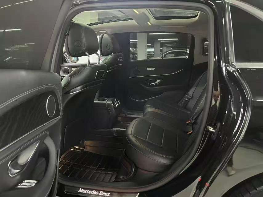 Mercedes-Benz E-Class 2.0T Sport Luxury 7